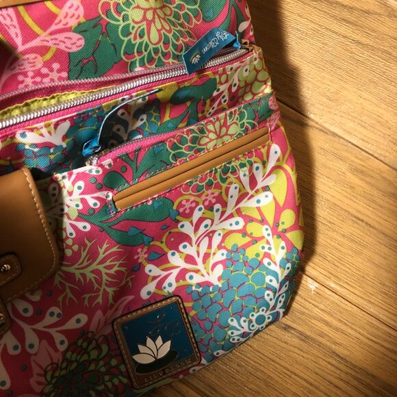 Lily Bloom cross body colorful spring-color flowery prints - Picture 9 of 15